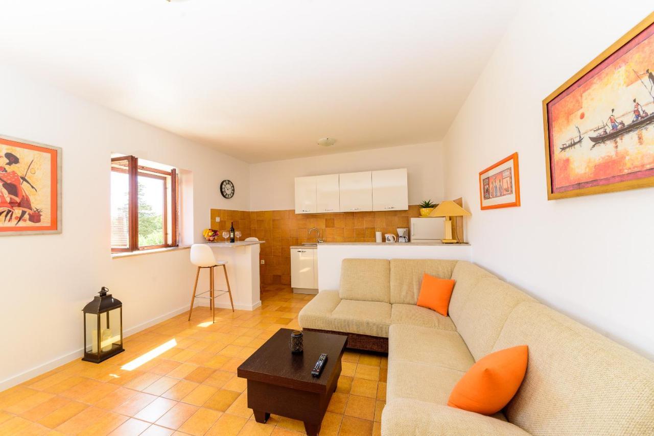 Apartmani Bokin Bol Bagian luar foto